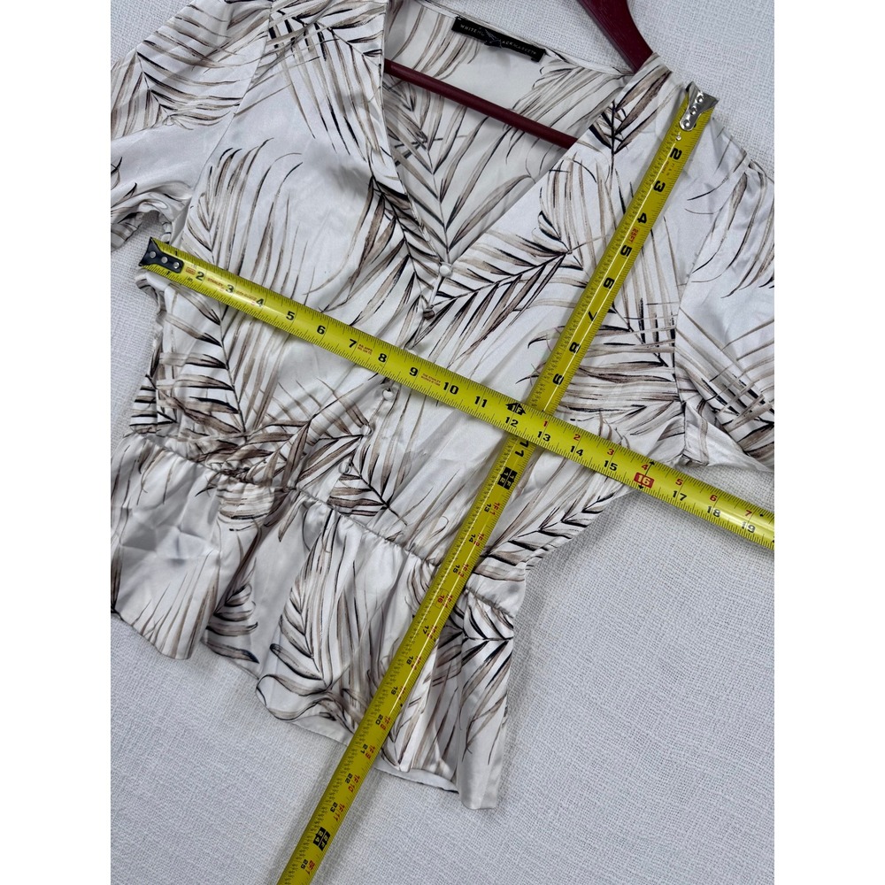 White House Black Market Palm Print Satin Peplum Blouse Bell Sleeve Neutral Boho - Picture 9 of 11